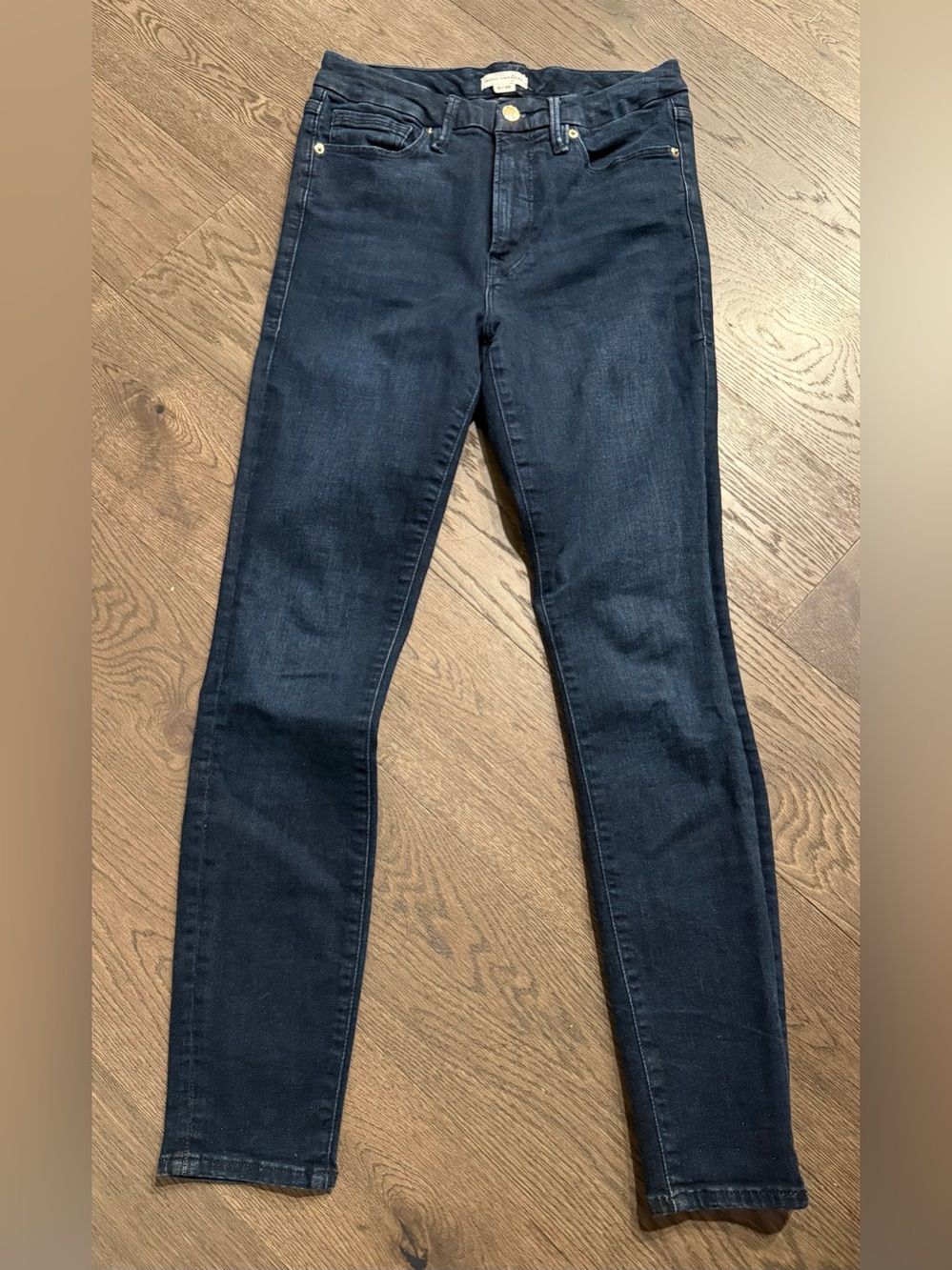 Good American Good Legs Skinny Jeans in Dark Blue. EUC